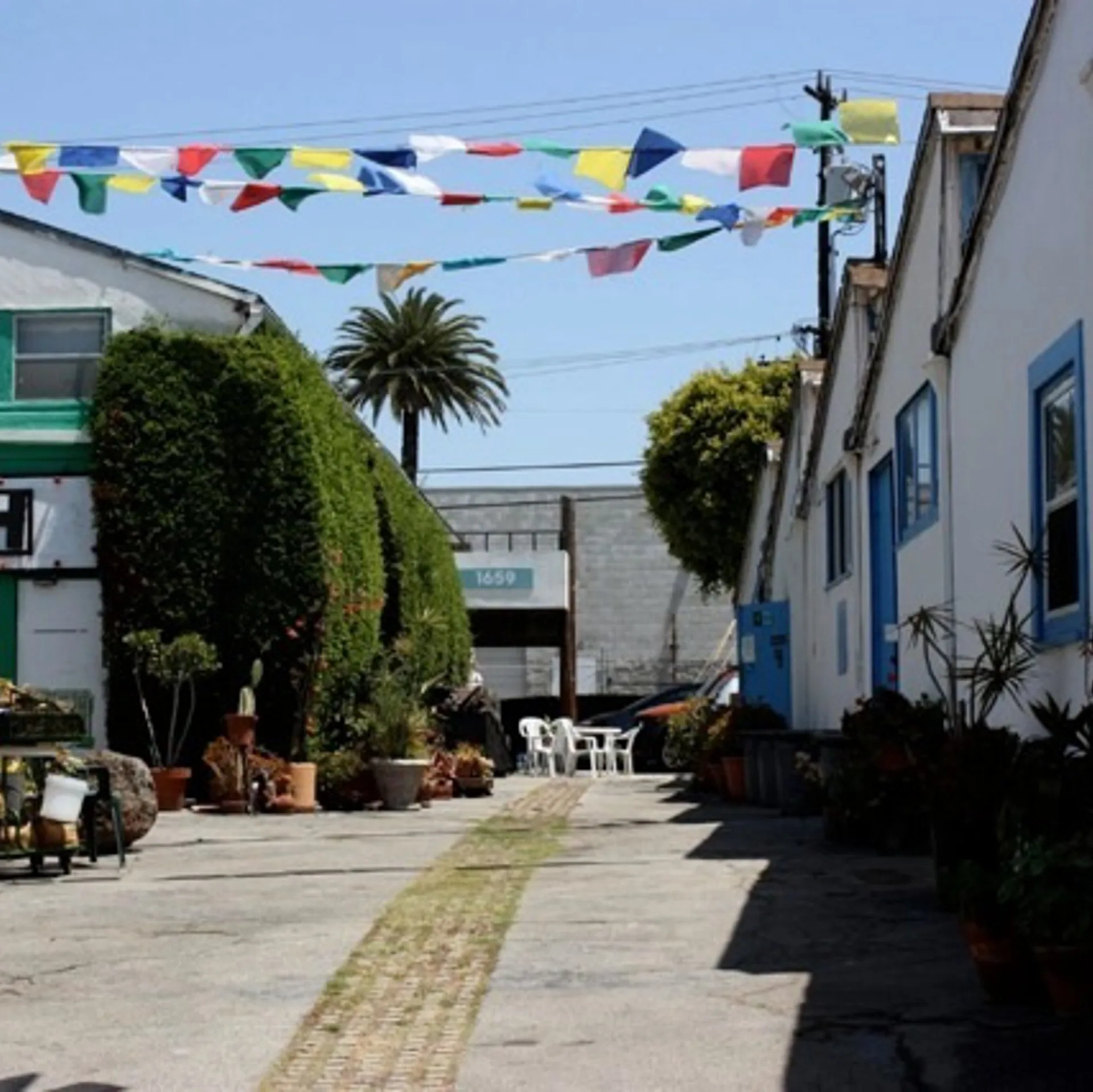 130826 Art Center building outside
