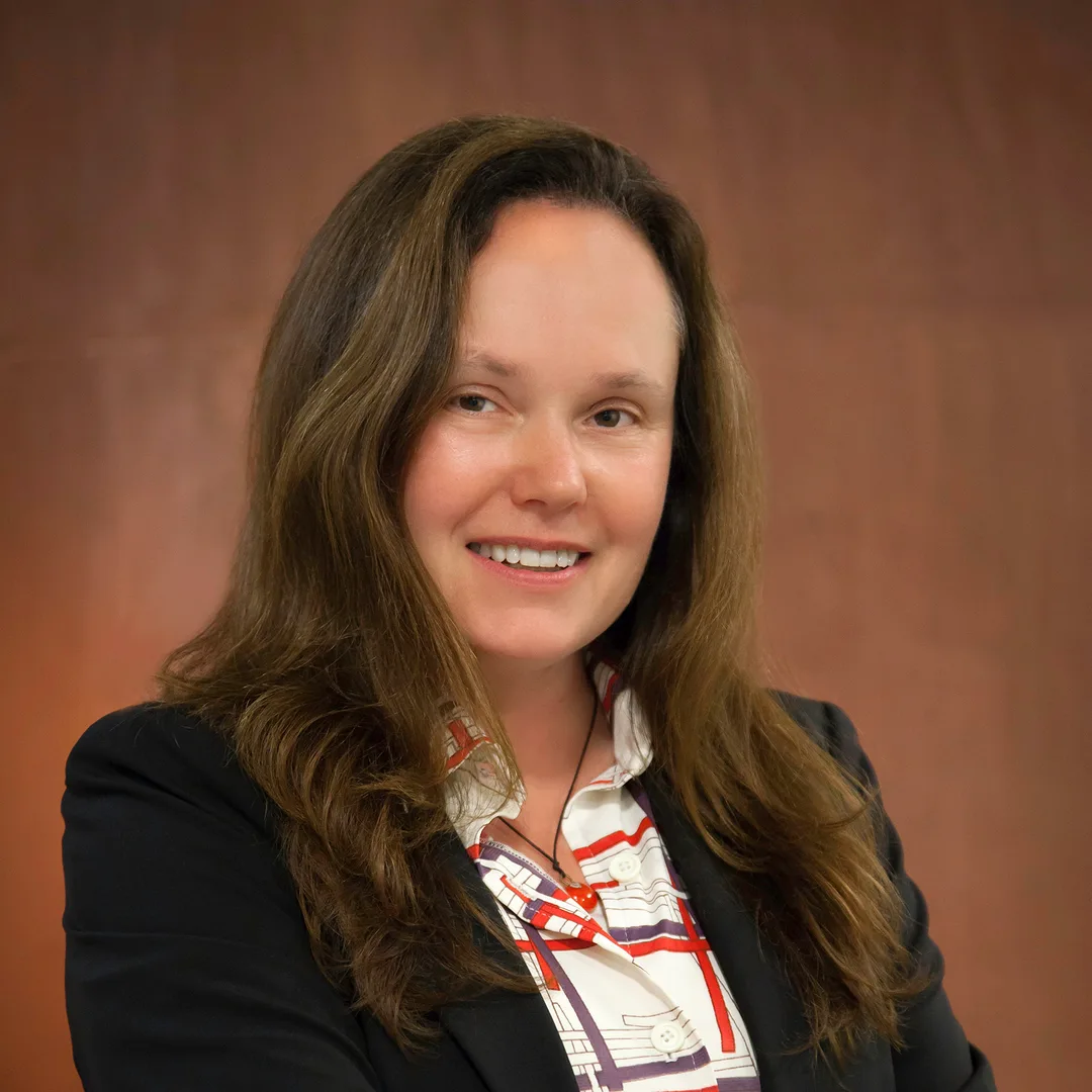 Robin Clark 01 E02 color crop