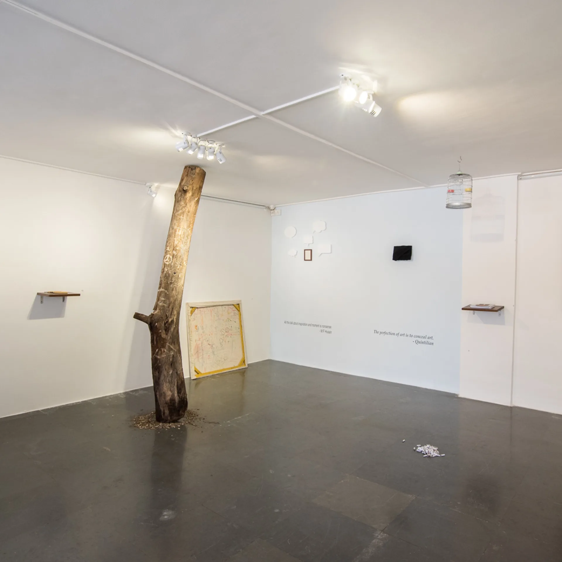 Interior photo of Mumbai Art Rooma