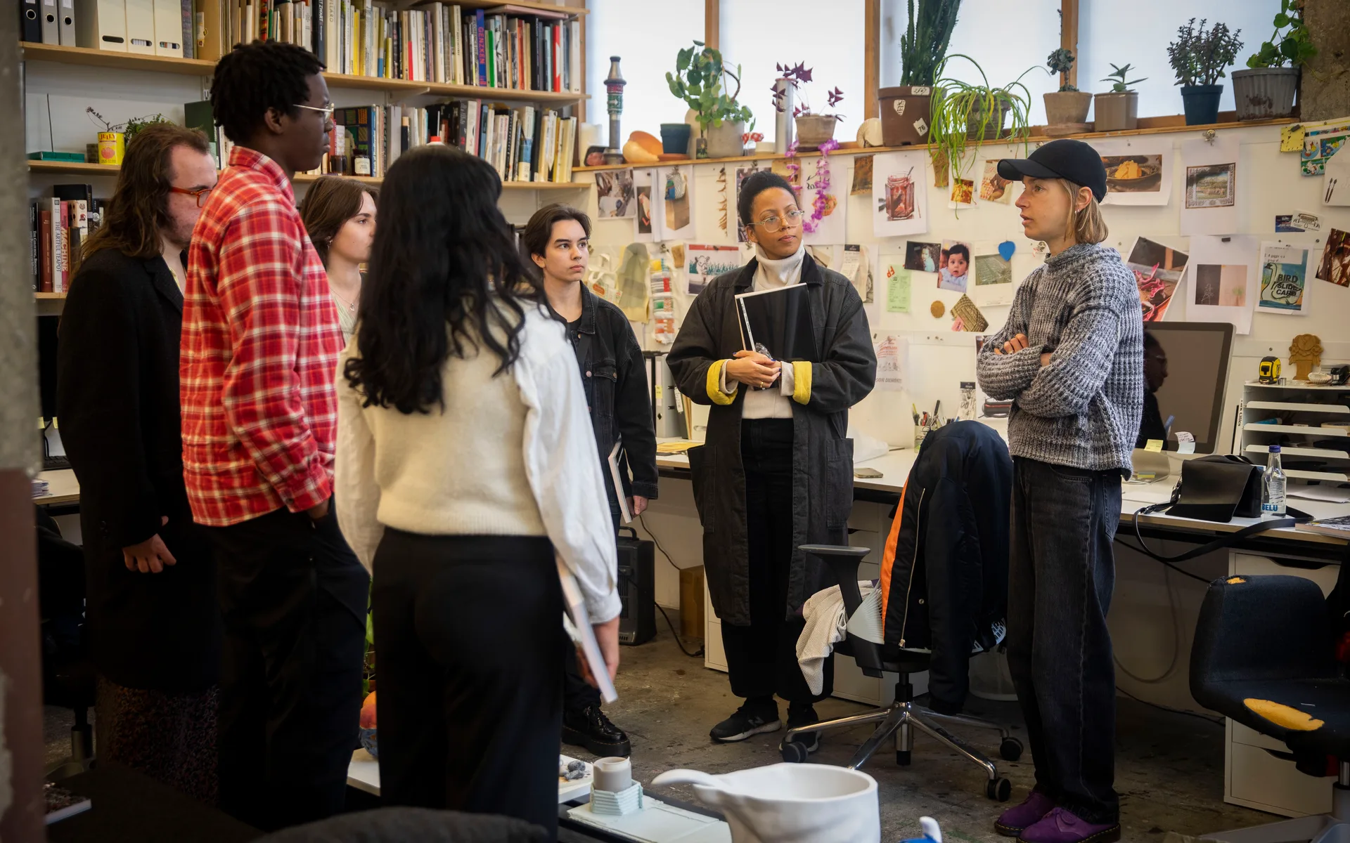 Frieze New Writers 2022 cohort on gallery studio visits