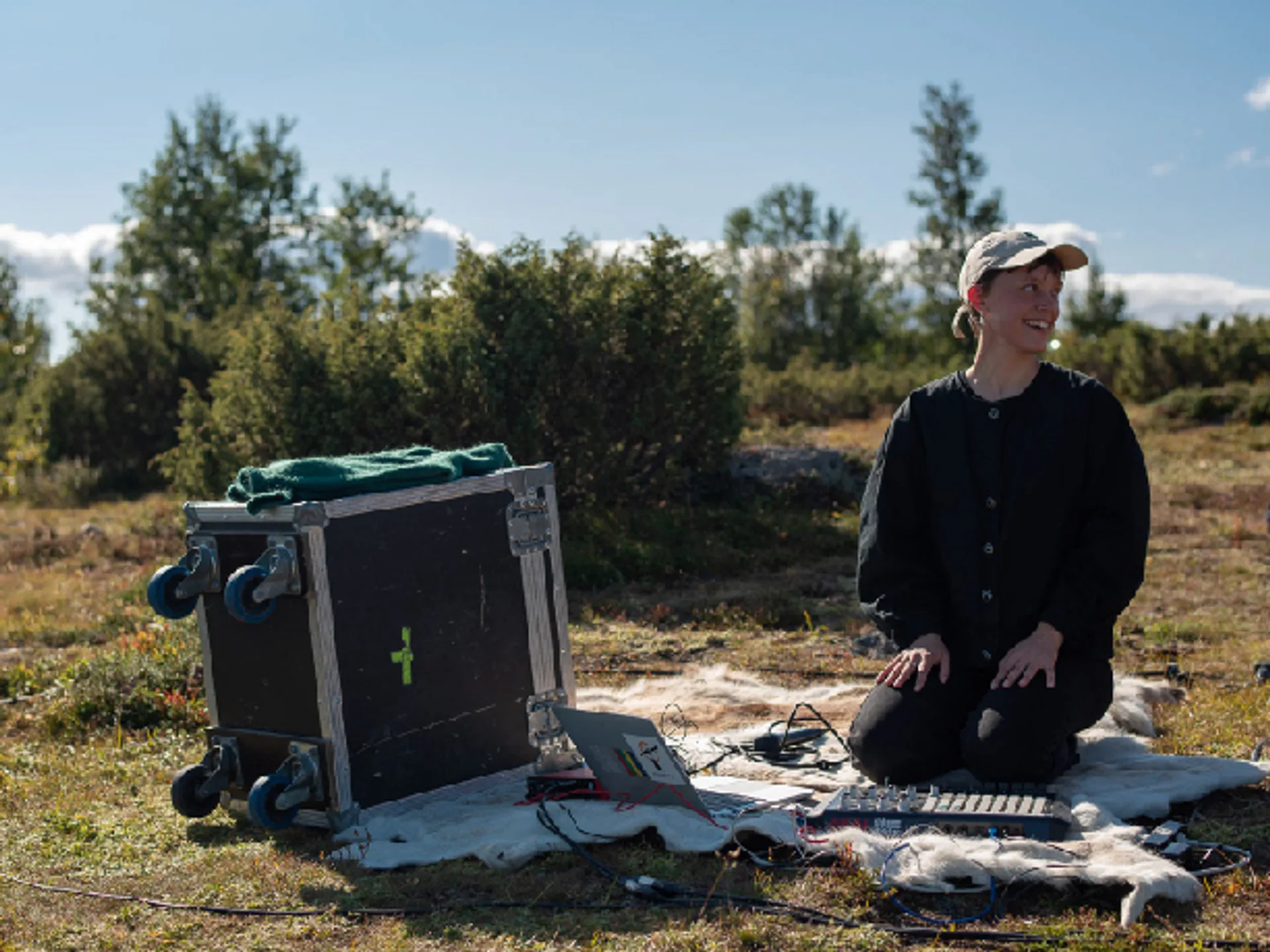 Gestures and Nods photos 03